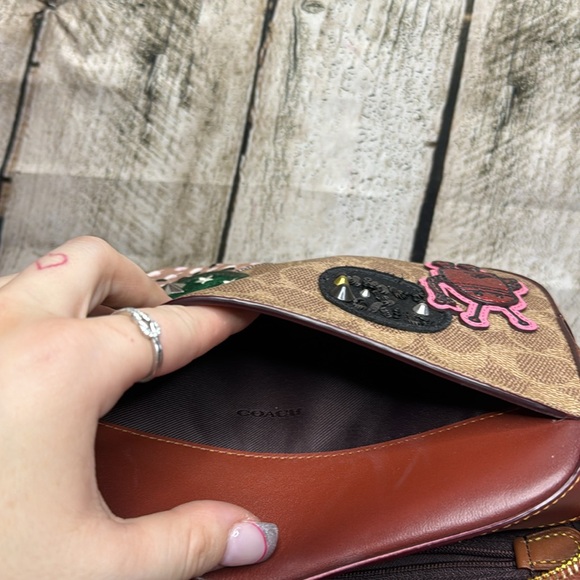 COACH - Crossbody bag - Picture 8 of 12